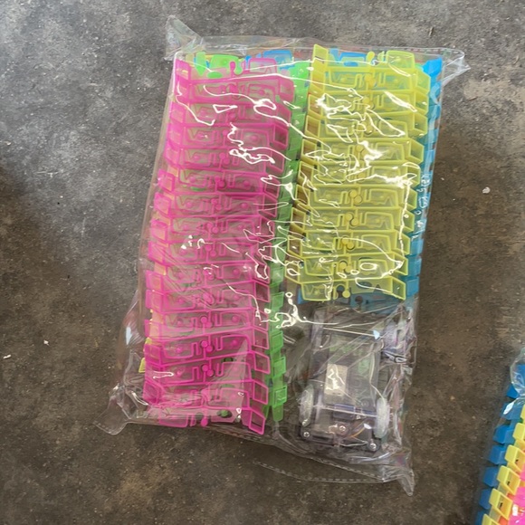 Twister Tracks School Bus - Picture 2 of 7